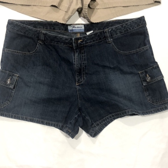 Old Navy Khaki and Jean Shorts Size 20 - Picture 2 of 7